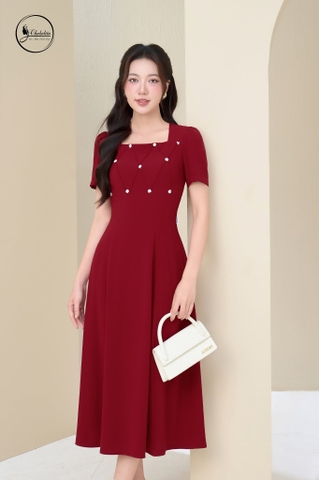 Đầm tay lỡ cổ vuông đính hoa nhí màu đô