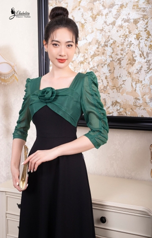 Đầm phối tay ngực hoa màu xanh