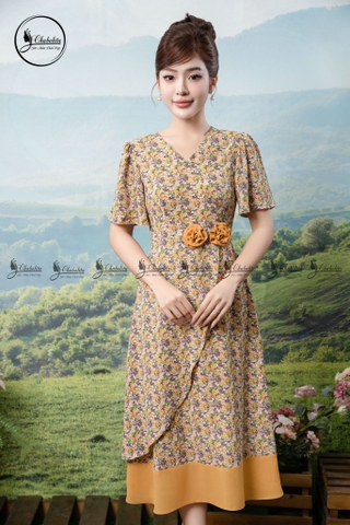 Đầm hoa xòe cổ tim tay lỡ đính hoa eo màu vàng
