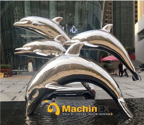 Tác phẩm điêu khắc cá heo đài phun nước - Chiêm ngưỡng vẻ đẹp của đại dương bằng thép không ghỉ