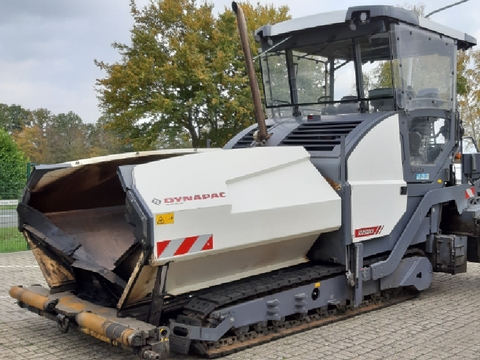 Xe trải nhựa đường SD2550CS công cụ hữu ích trong xây dựng công trình