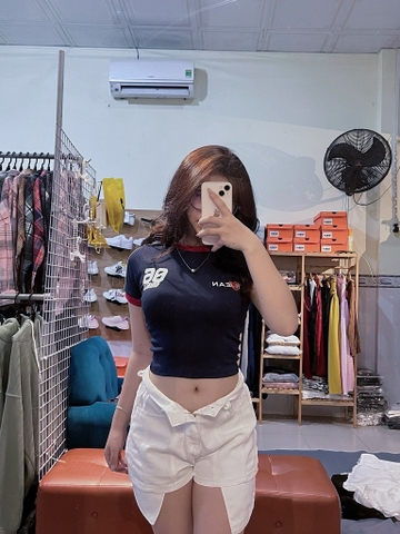 Short jean may viền lộ túi