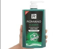 Sữa tắm Romano classic 650ml