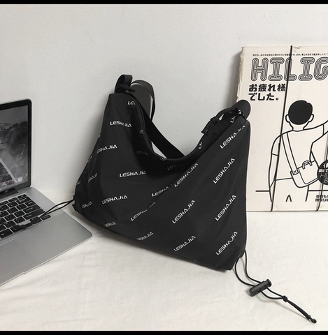 UNISEX TOTE BAG