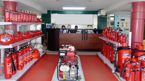 BÌNH CHỮA CHÁY TẠI CỬA NAM QUẬN HOÀN KIẾM HÀ NỘI