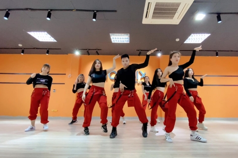 Tổng hợp các điệu nhảy TikTok Dance đang Hot hiện nay - Lựa chọn trung tâm dạy nhảy TikTok Dance tại Hà Nội