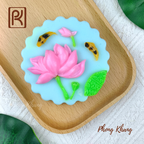 Khuôn hoa sen và cá chép lớn