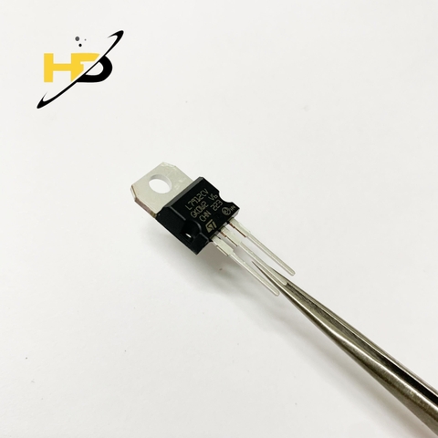 IC Ổn Áp Nguồn Âm L7912 CV -12V Dạng Chân Cắm