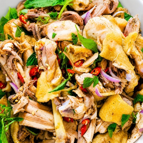 Gà Hấp Lá Chanh Xé Bóp