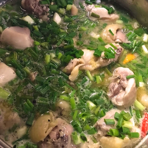 Gà Kho Nén