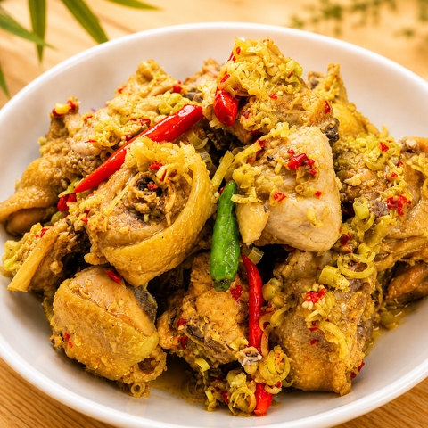 Gà Kho Sả