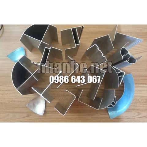 Nhà lắp ghép dùng phụ kiện tấm panel siêu nhẹ