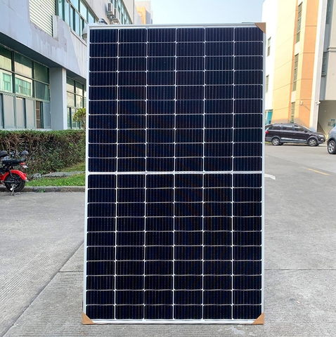 Tấm Pin Mặt Trời LONGi 550W 