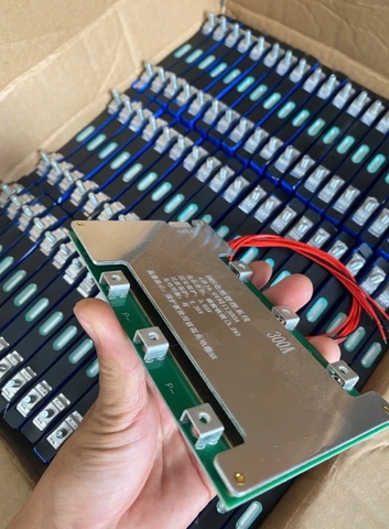 Mạch BMS 4S 300A pin Sắt ( LifePo4 ) dòng xả tức thời 1200A , mạch đề máy công suất lớn