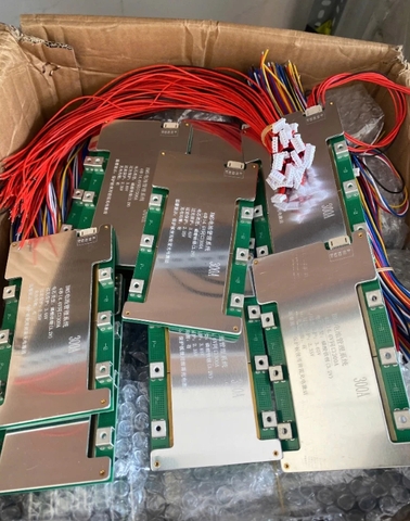 giá Mạch BMS 4S 300A pin Sắt ( LifePo4 ) dòng xả tức thời 1200A , mạch đề máy công suất lớn