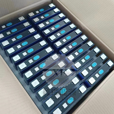 thay Pin lithium sắt phosphate EVE 32V32Ah50ah lưu trữ ngoài trời