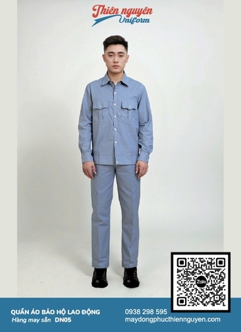 Mẫu đồng phục bảo hộ công nhân sử dụng chất vải kaki dày dặn, thấm hút mồ hôi