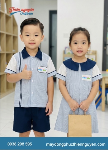 Đồng phục cho bé mầm non Trường Blue Sky Kindergarten màu xanh dương năng động