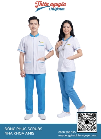 Mẫu đồng phục scrubs nha khoa màu trắng phối với xanh dương tạo sự chỉn chu chuyên nghiệp của phòng khám