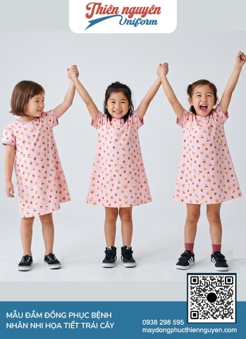 Mẫu đầm đồng phục bệnh nhân khoa nhi kiểu dáng suông tới đầu gối