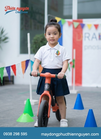 Đồng phục cho bé mầm non trường Kindy City áo thun cổ trụ kết hợp với quần và váy kaki