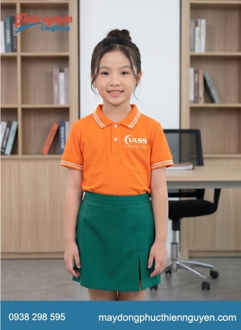 Đồng phục học sinh trường quốc tế Việt Mỹ VASS  với tông màu cam (orange), xanh lá rực rỡ