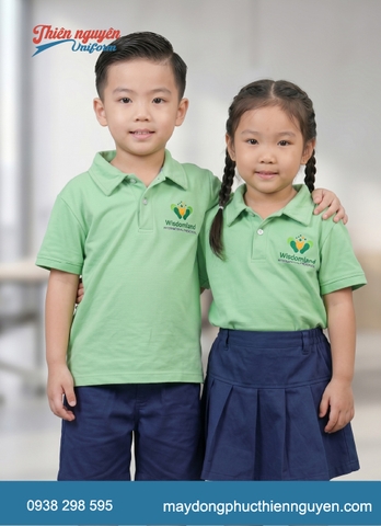 Đồng phục học sinh mầm non trường quốc tế Wisdomland với tông màu chủ đạo xanh lá mạ và xanh đậm