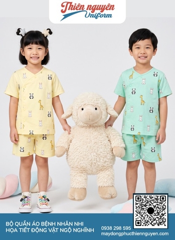 Mẫu quần áo bệnh nhân nhi kiểu dáng cộc tay quần ngắn thiết kế có nút cài