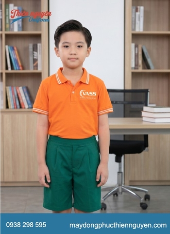 Đồng phục học sinh trường quốc tế Việt Mỹ VASS  với tông màu cam (orange), xanh lá rực rỡ