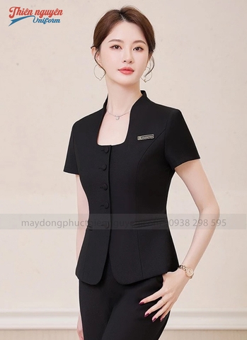 Mẫu đồng phục nhân viên lễ tân khách sạn cổ vuông