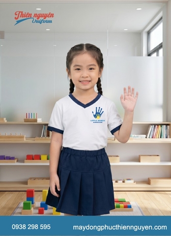 Đồng phục mầm non Trường Little Hands Montessori màu trắng phối xanh đậm