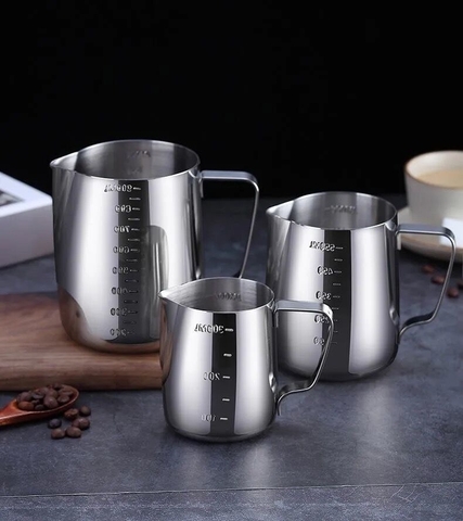 Ca Đánh Sữa Inox Cao Cấp #304 [ Có Vạch Chia ]