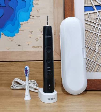 Bàn chải điện Philips Sonicare 7000 (hàng trưng bày 95-99%)