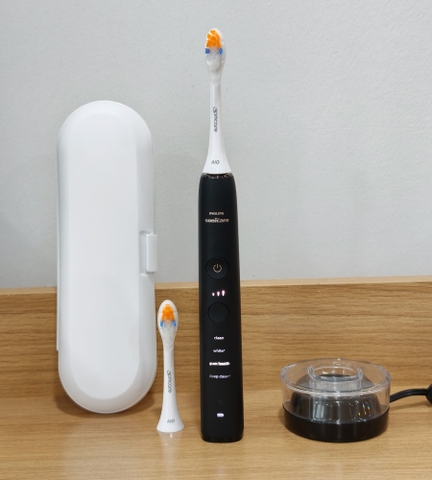 Bàn chải điện Philips Sonicare DiamondClean 9000 (HX9911) hàng trưng bày