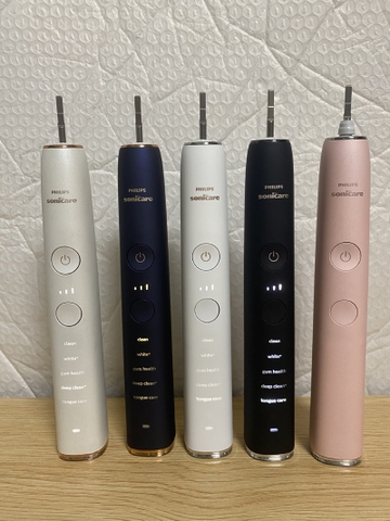 Bàn chải điện Philips DiamondClean 9700 hàng trưng bày