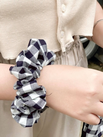 Set 3 món túi quai, túi cá và buộc tóc caro