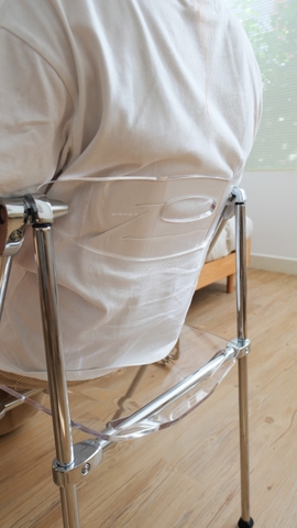 Ghế gập trong suốt 02