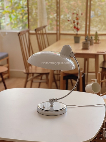 Đèn bàn phong cách Bauhaus