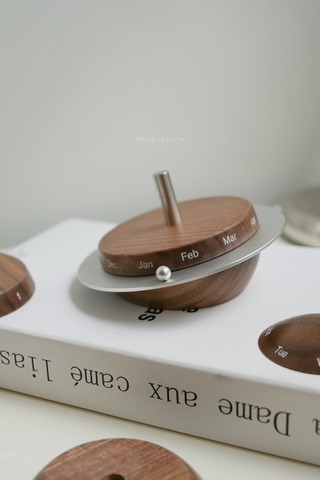 Lịch gỗ hành tinh