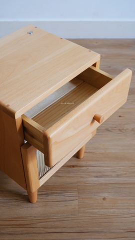 Tab đầu giường 11