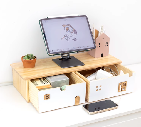 Nhà gỗ để bàn nâng máy tính và hộc lưu trữ