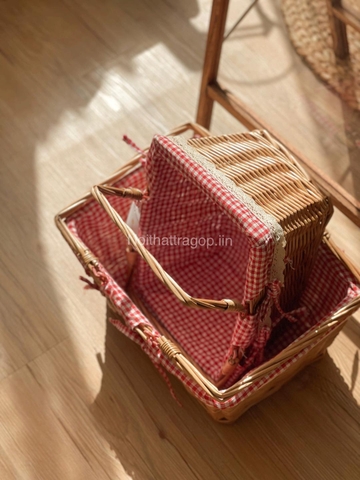 Giỏ mây vải caro đỏ