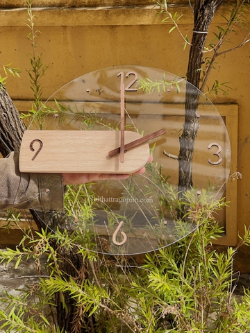 Đồng hồ trong suốt - mã 09