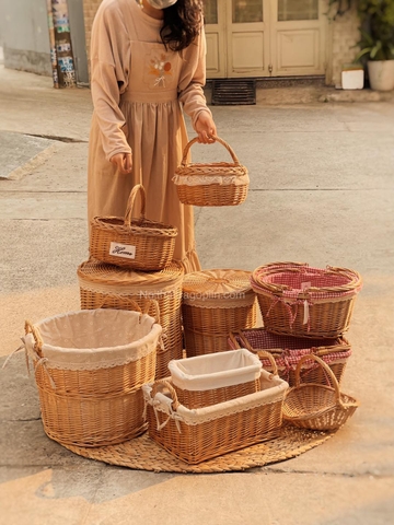 Giỏ mây vải caro đỏ