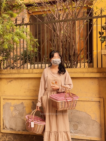 Giỏ mây vải caro đỏ