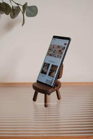 Giá đỡ điện thoại 01 - hình ghế gỗ óc chó