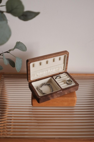 Hộp đựng trang sức 1B