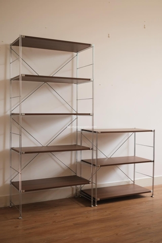 Kệ đứng màu óc chó khung inox