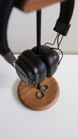 Giá đỡ tai nghe gỗ 02 - gỗ óc chó - loại đơn