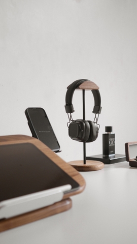 Giá đỡ tai nghe gỗ 02 - gỗ óc chó - loại đơn